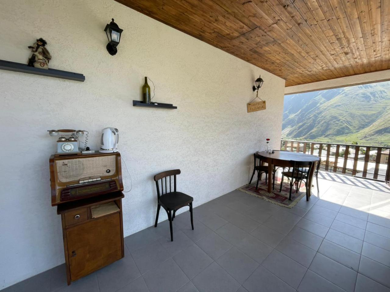 Elsada Hotel Kasbegi Kamer foto